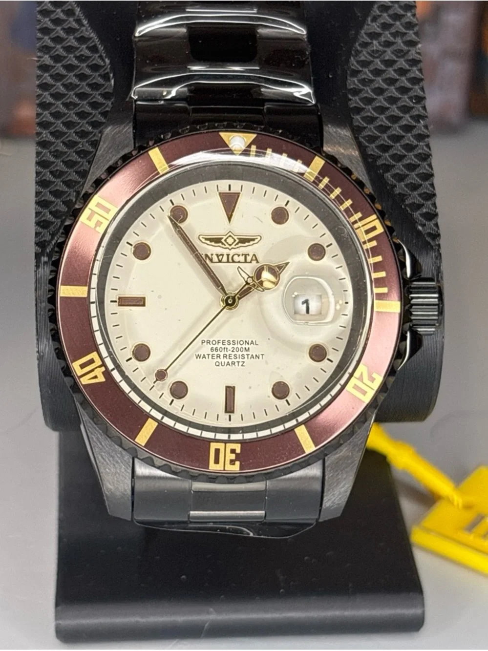 Invicta Pro Diver Black Bracelet Watch with Cream Dial and brown bezel 40mm